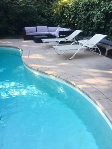 Serenity Chambre D'Hote Au Calme Des Maitres Tibetains Y Ont Sejourne 15 Mn Des Plages Lägenhet Mougins Exteriör bild